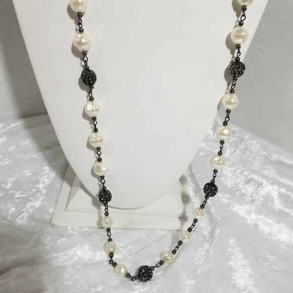 LC faux pearl black rhinestone ball 34" necklace 1.1635 2" e - Picture 12 of 14